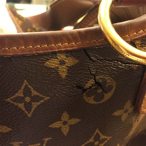 louis vuitton bag leather peeling